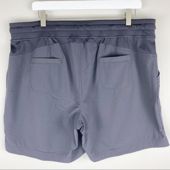 IDEOLOGY gray athletic shorts size XL - Picture 2 of 3